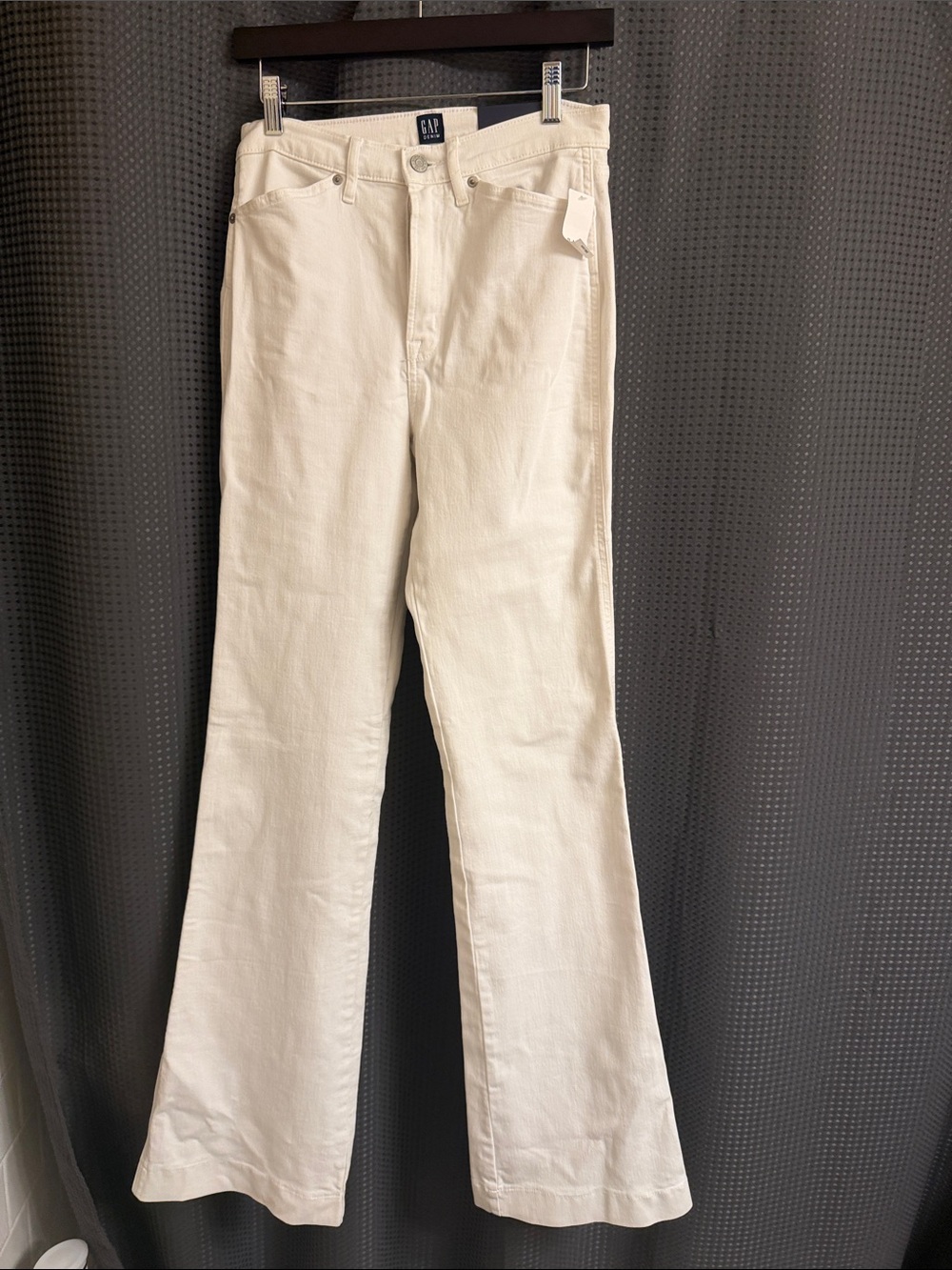 GAP Women's Off-White High-Rise Flare Jeans